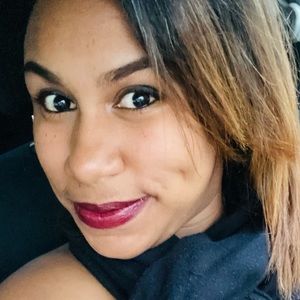 Meet your Posher, Ana